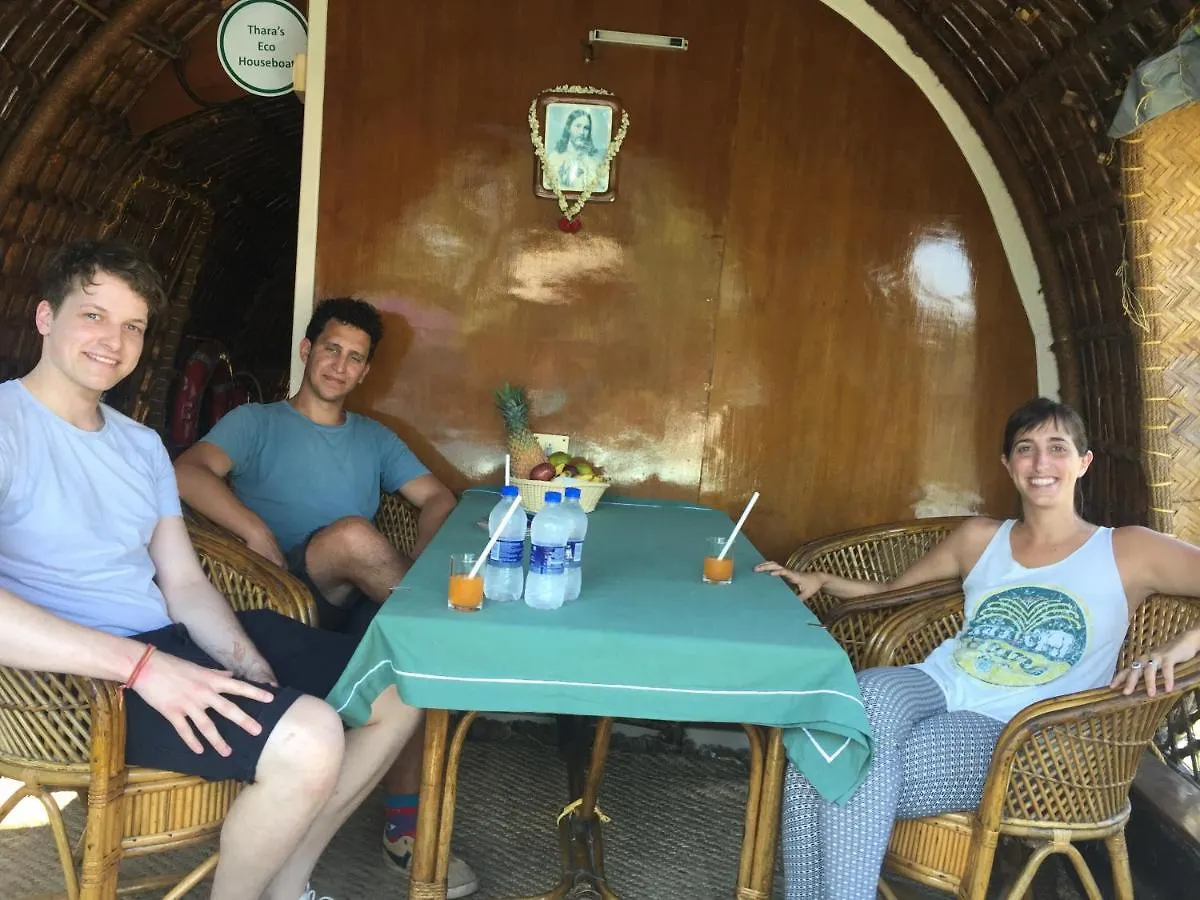 Botel Thara'S Houseboat Hotel Alappuzha India